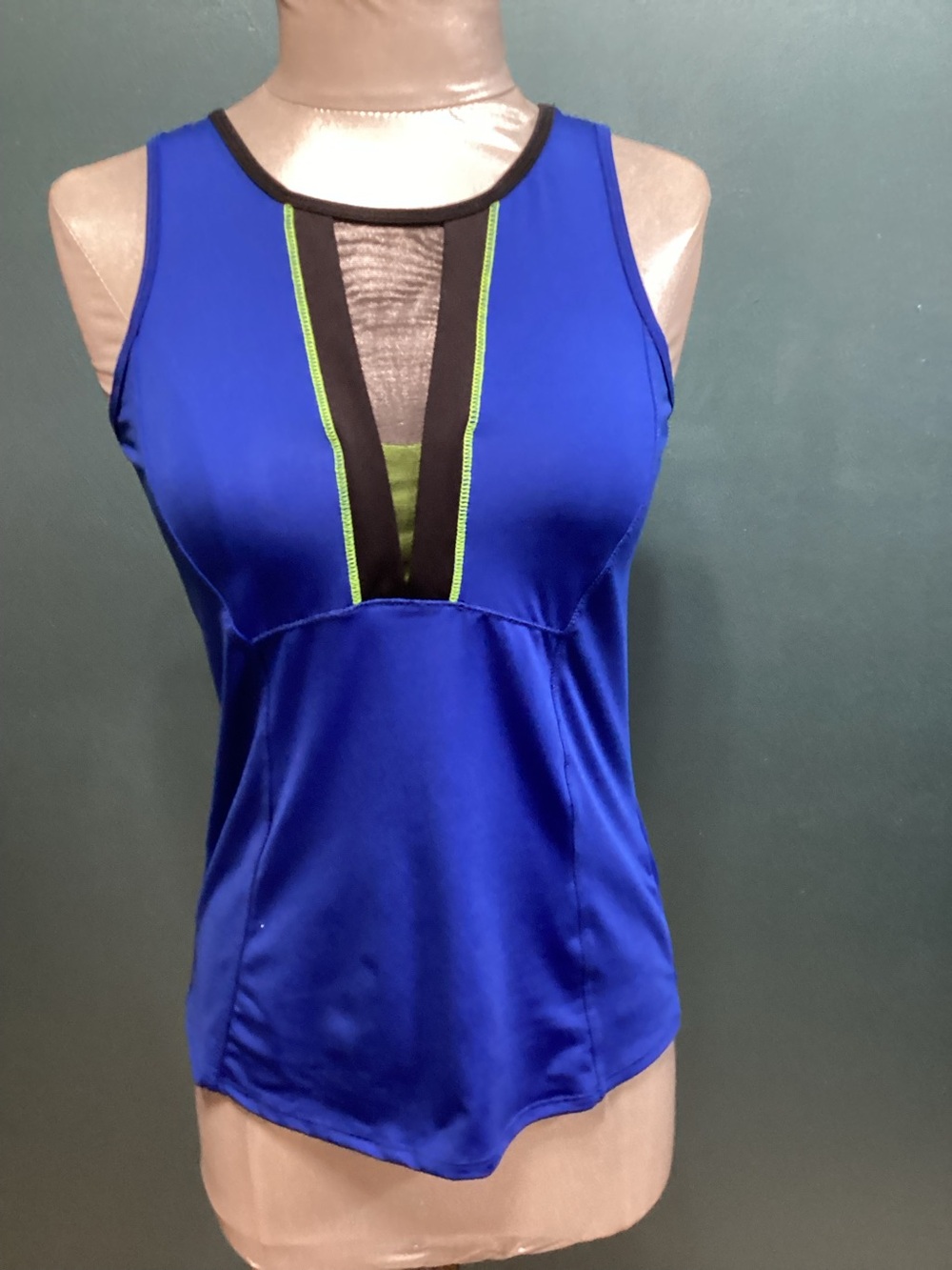 Tennis / sports top lucky in luv